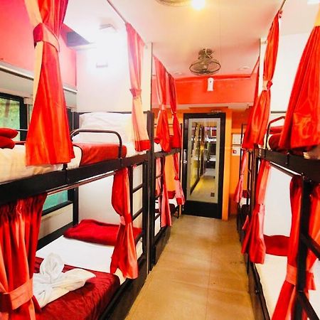 Town Hostel Mumbai - Ac Dormitory Bagian luar foto