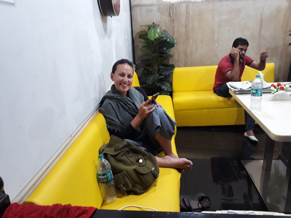Town Hostel Mumbai - Ac Dormitory Bagian luar foto