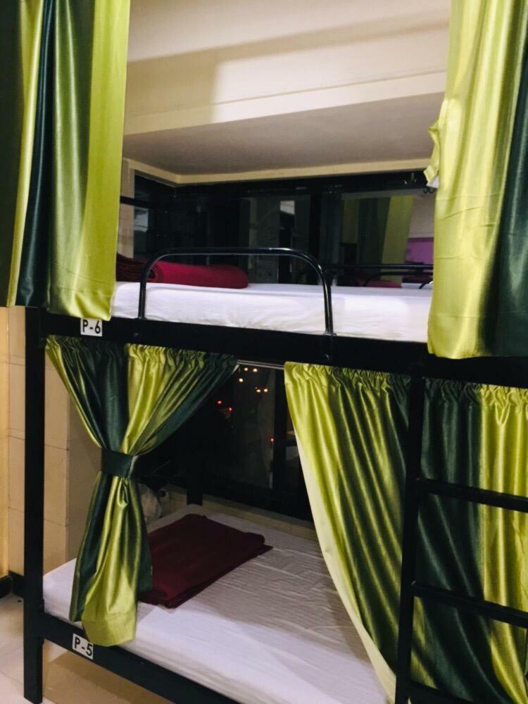 Town Hostel Mumbai - Ac Dormitory Bagian luar foto