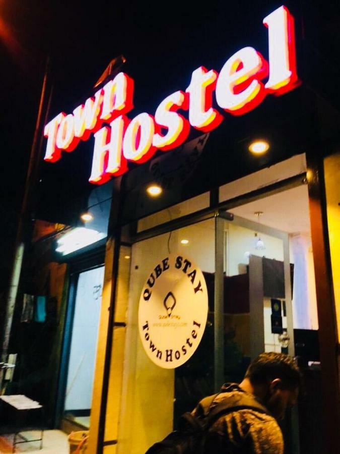 Town Hostel Mumbai - Ac Dormitory Bagian luar foto