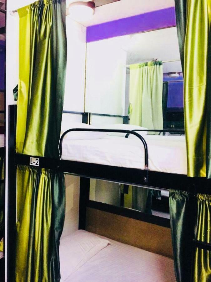 Town Hostel Mumbai - Ac Dormitory Bagian luar foto