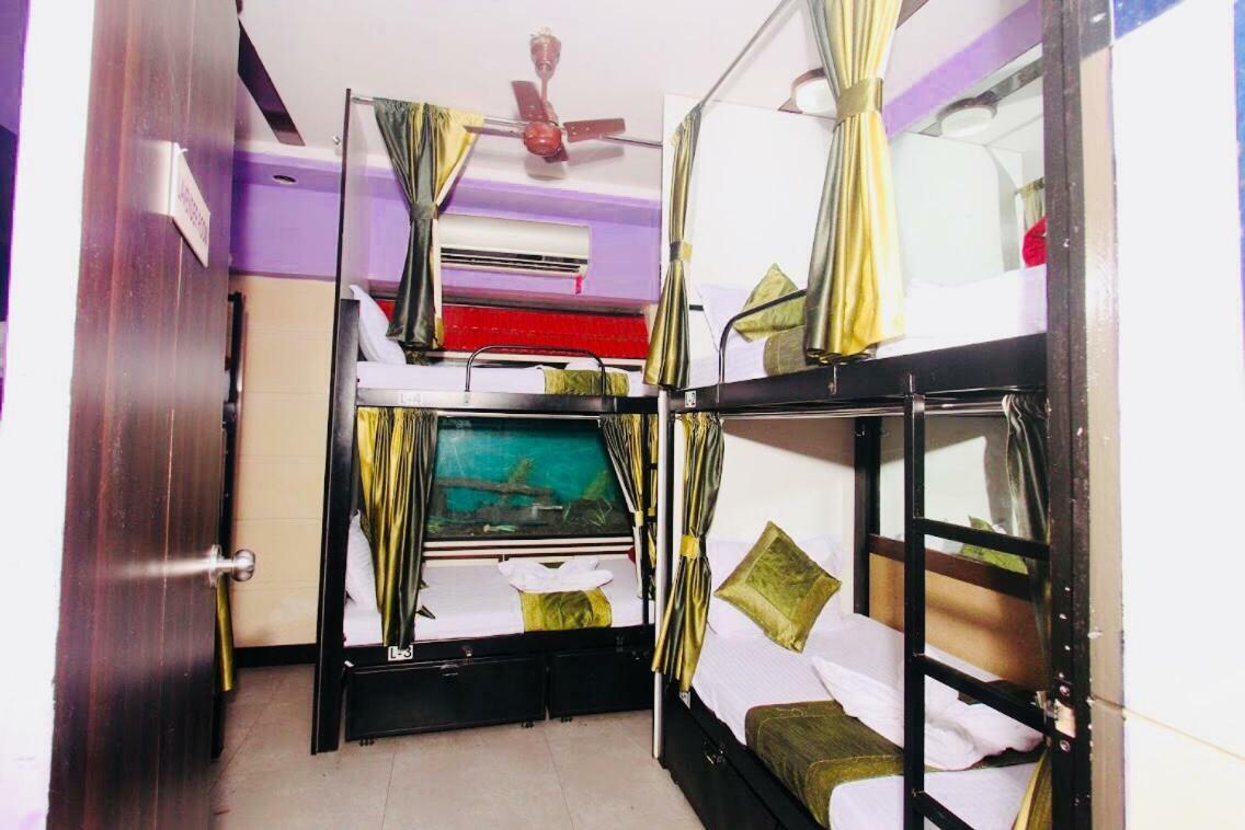 Town Hostel Mumbai - Ac Dormitory Bagian luar foto