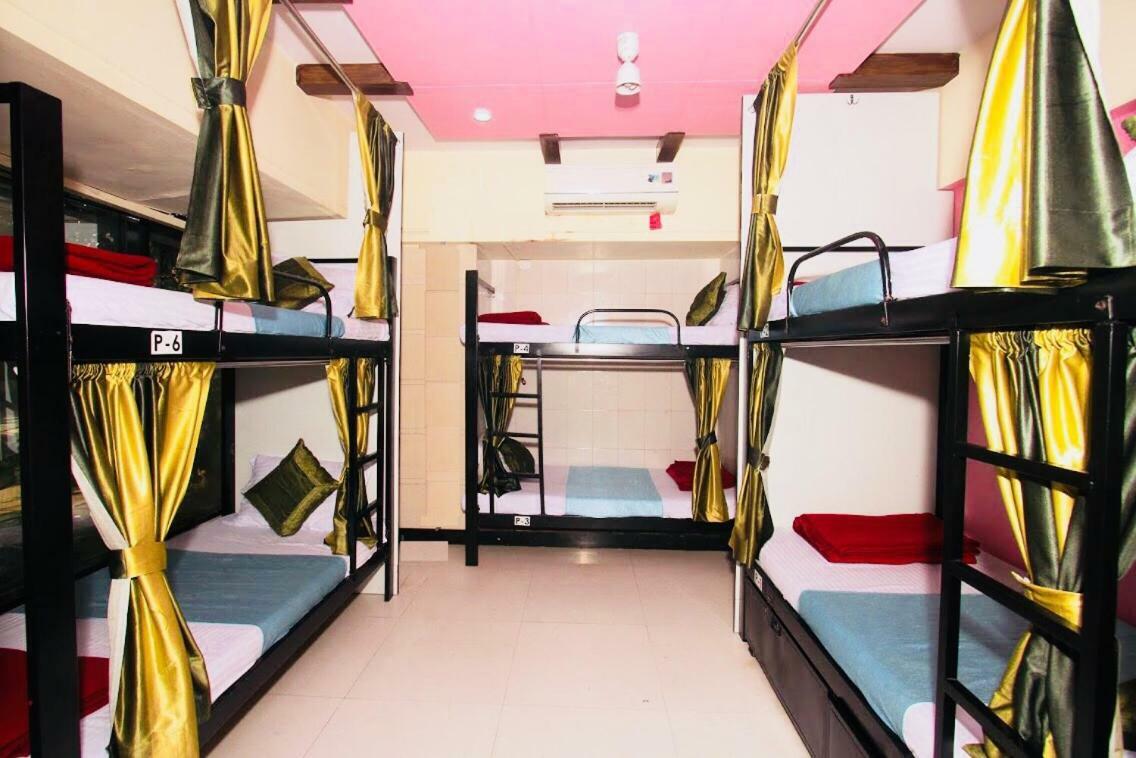 Town Hostel Mumbai - Ac Dormitory Bagian luar foto